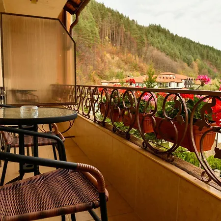 Hotel Blyan Family 2*
