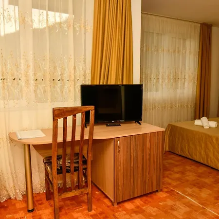 Hotel Blyan Family