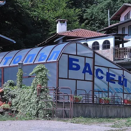 Blyan Family Hotel